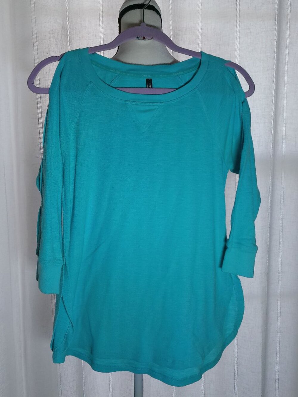 CALVIN KLEIN Performance Tee Elbow Sleeve w/(3) Slits HiLo Turquoise Blue S